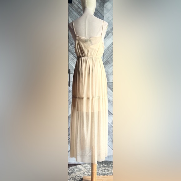 LUNA CHIX DESIGNED IN L.A NWT METALLIC SHIMMER MIDI DRESS - Picture 4 of 9